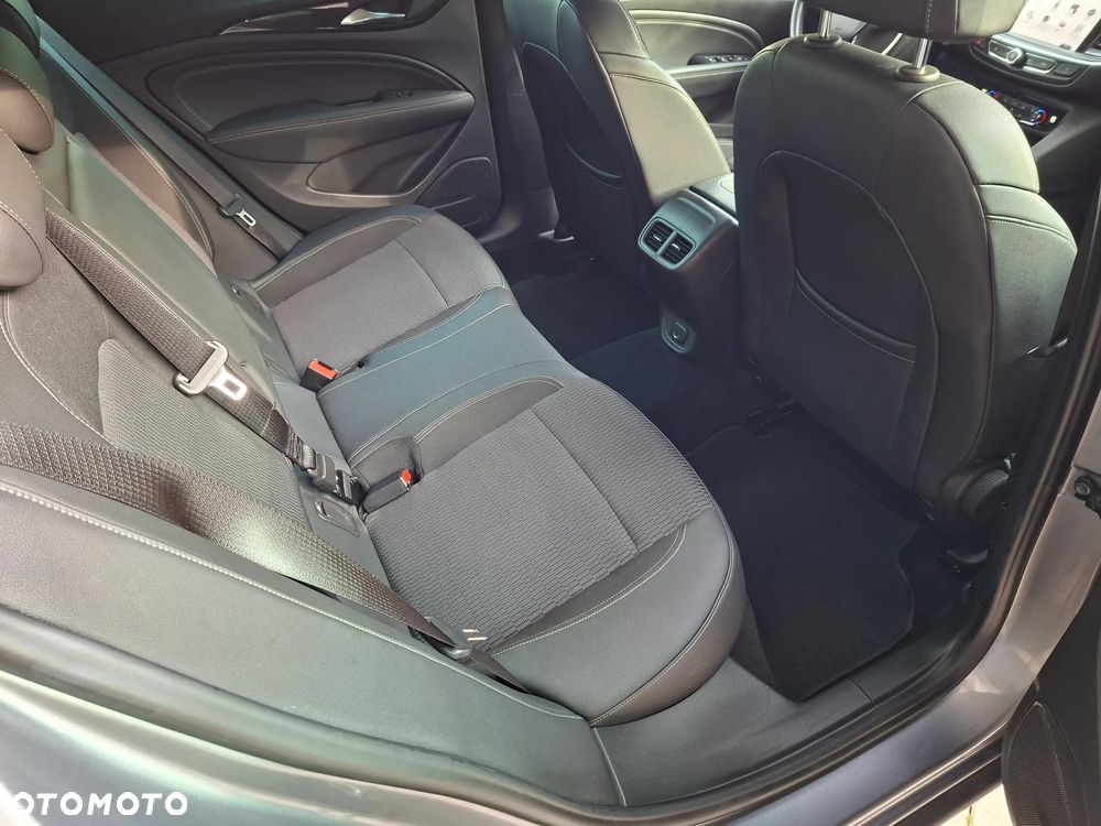 Opel Insignia 2.0 CDTI Exclusive S&S - 13