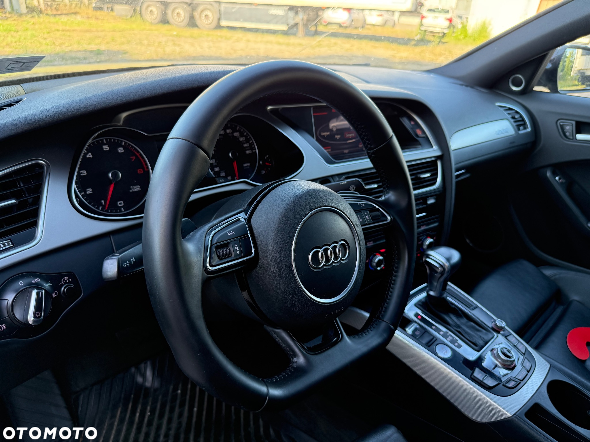 Audi A4 Avant 45 TFSI quattro S tronic S line - 17