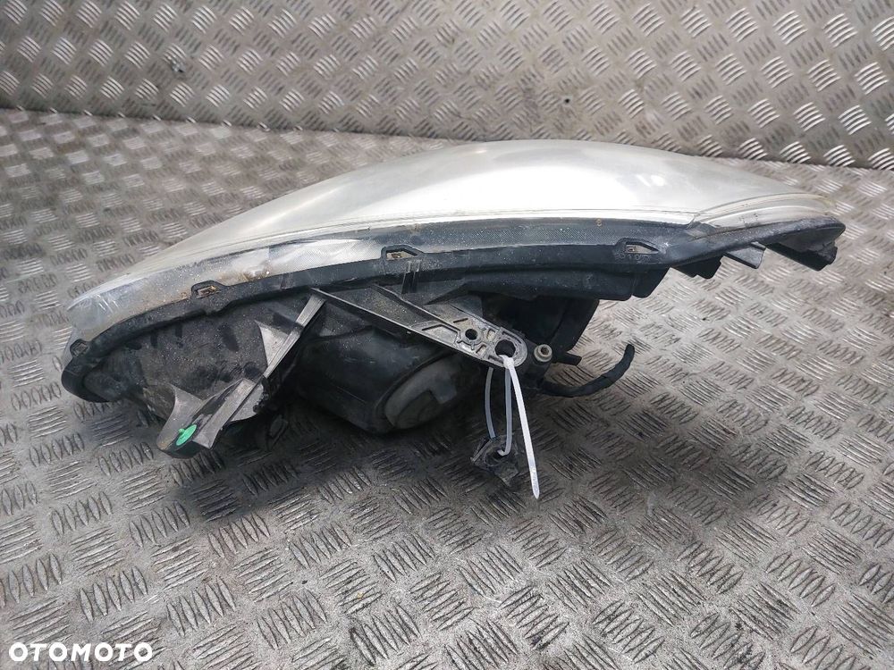 LAMPA LEWY PRZÓD + PRAWY PRZÓD RENAULT CLIO III LIFT 8200892495-B - 10