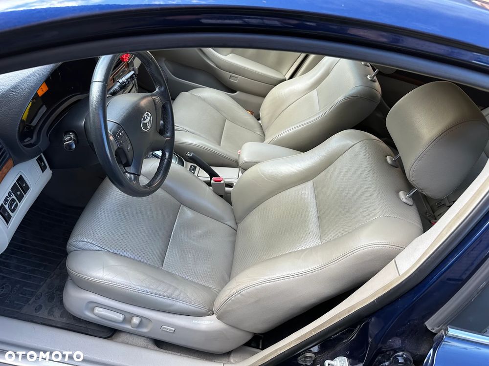Toyota Avensis - 20