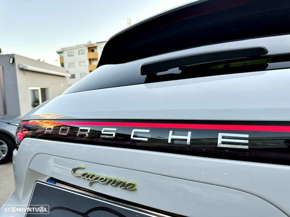 Porsche Cayenne E-Hybrid - 58