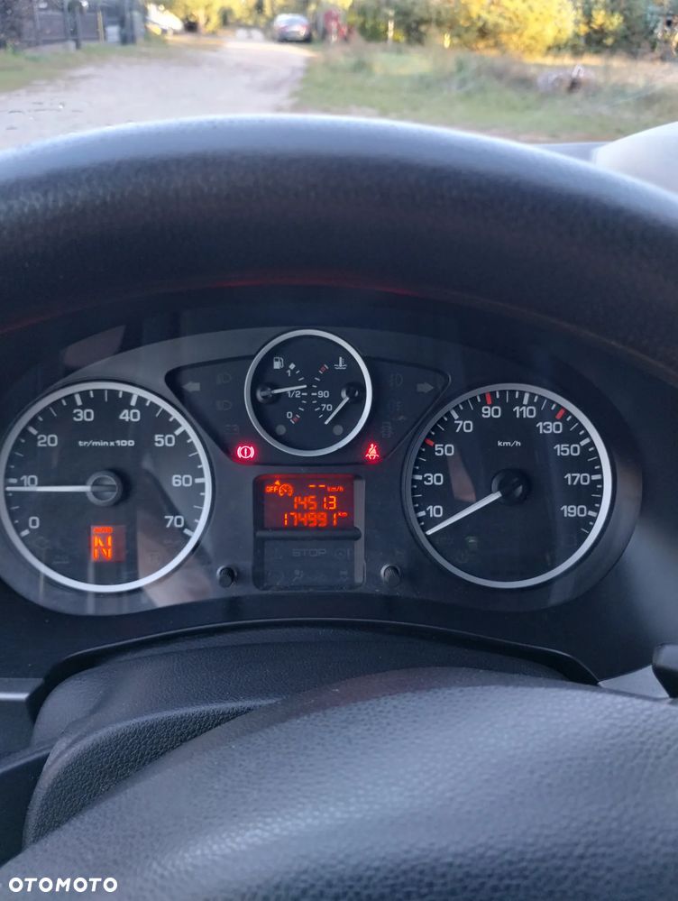 Peugeot Partner - 7
