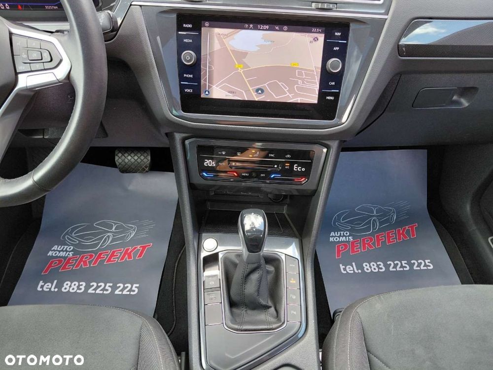 Volkswagen Tiguan - 24