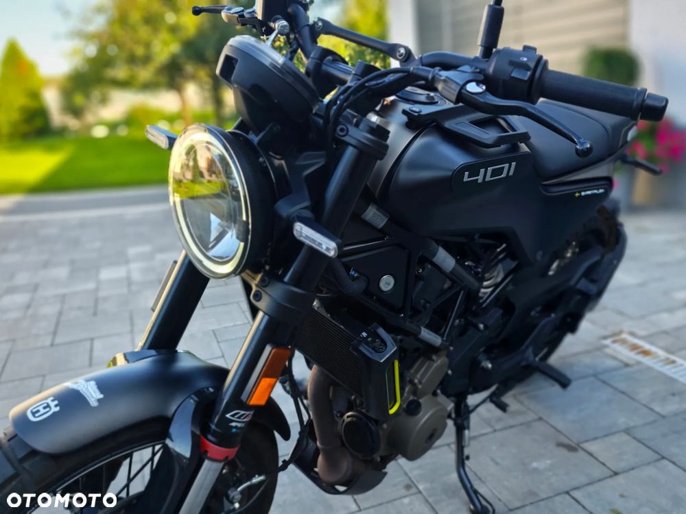 Husqvarna Svartpilen - 17