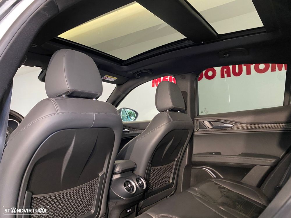 Alfa Romeo Stelvio 2.9 T Quadrifoglio AT8 Q4 - 8