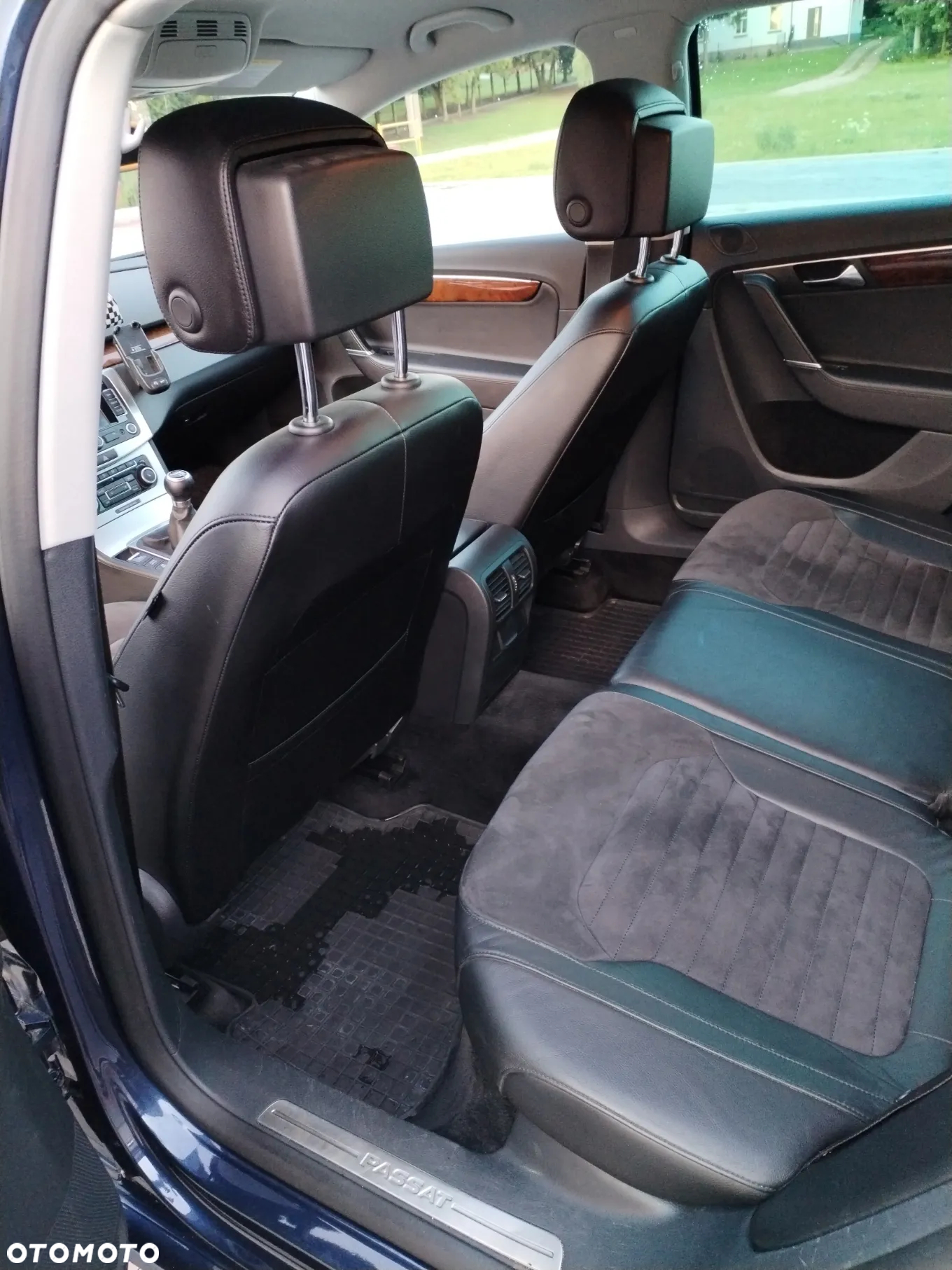 Volkswagen Passat 2.0 TDI Highline - 9