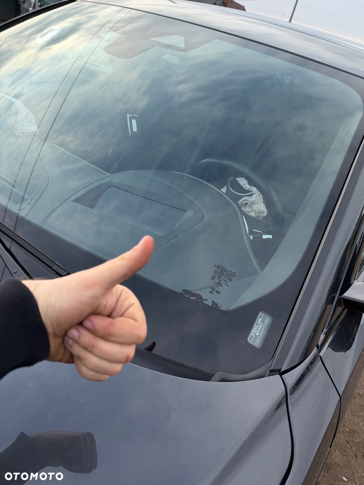 Jaguar E-Pace P300 AWD R-Dynamic HSE - 37