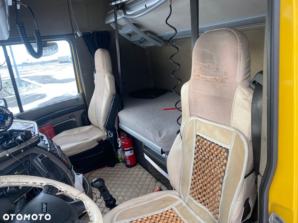 DAF XF 105 / Manual / 2010 - 11