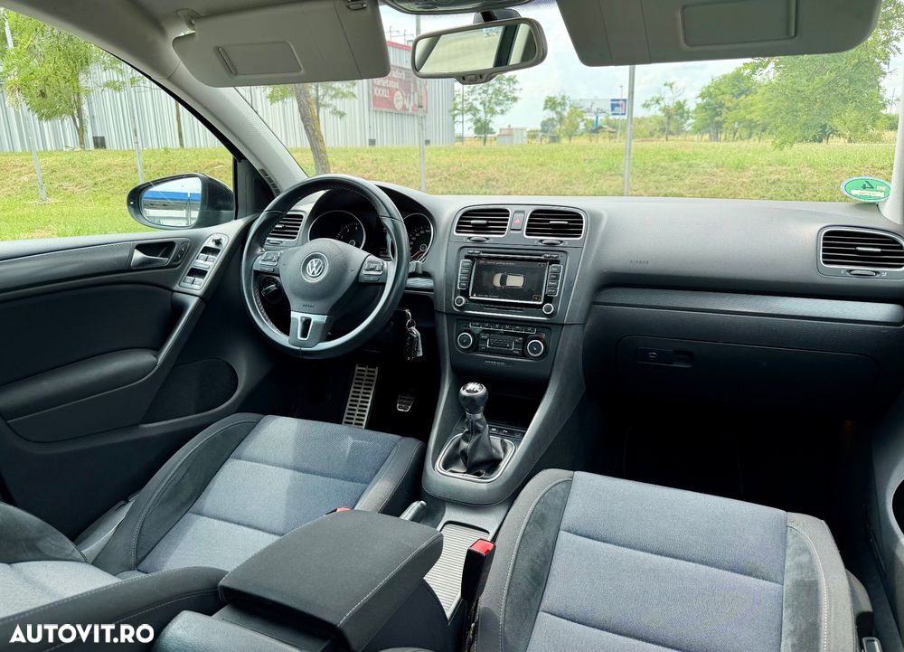 VOLKSWAGEN Golf 2012 — imagine 19