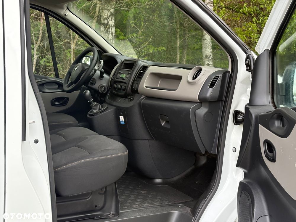 Renault Trafic - 15