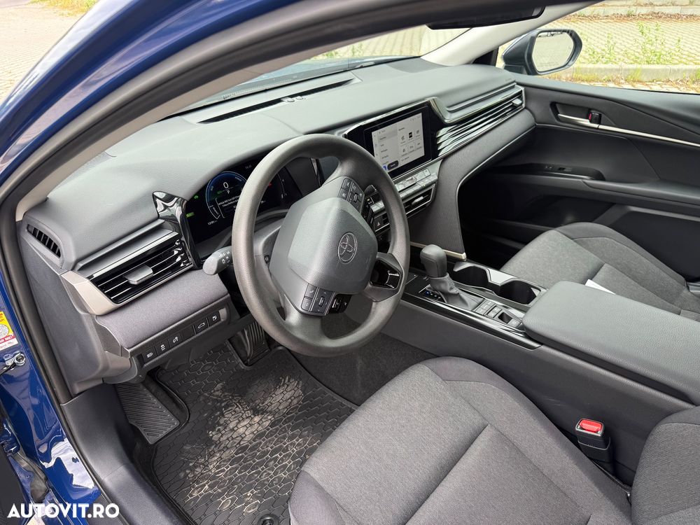 Toyota Camry 2.5 Business - 9
