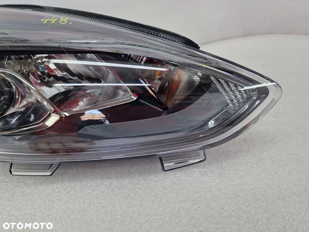 FORD FIESTA MK8 17- PRAWA LAMPA PRZEDNIA PRZÓD SOCZEWKA + LED , CIEMNA , NR L1BB-13E014-EH , NR AUKCJI LA448 - 2