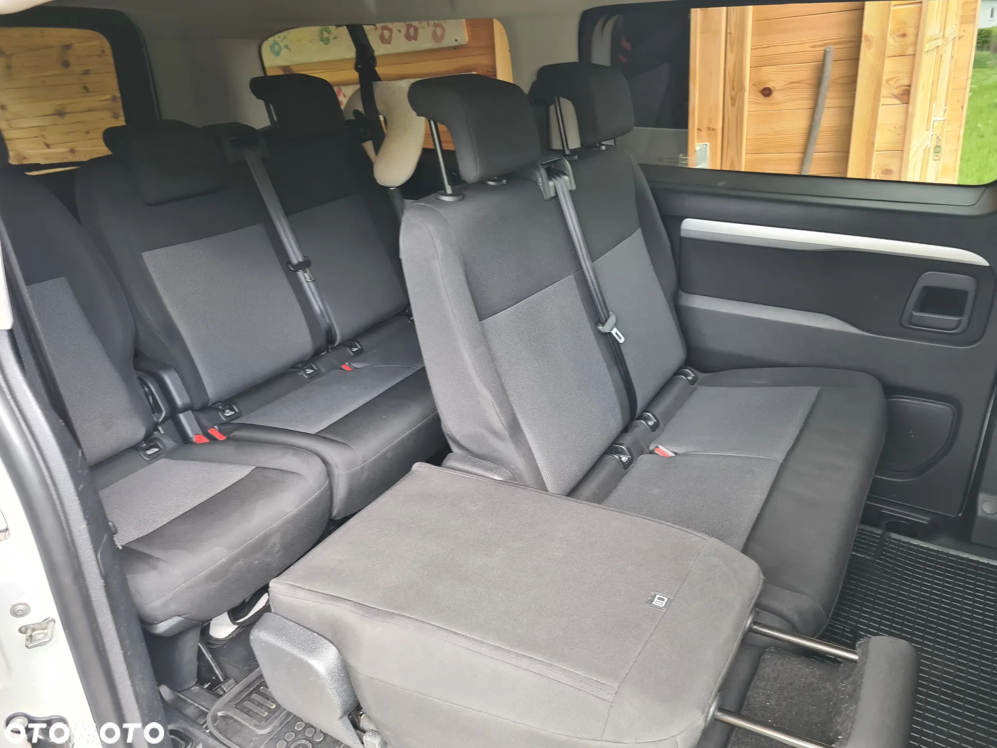 Peugeot Traveller 2.0 BlueHDi Long Business - 19