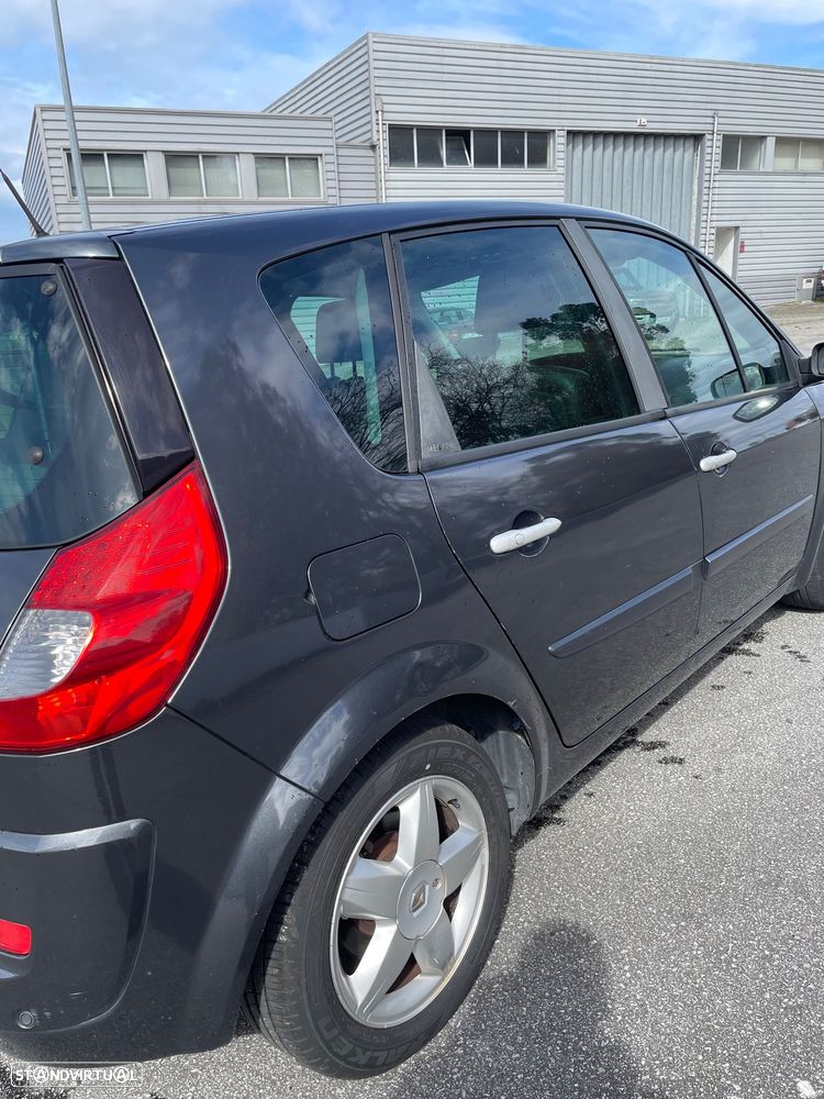 Renault Scénic 1.5 dCi Dynamique S - 6