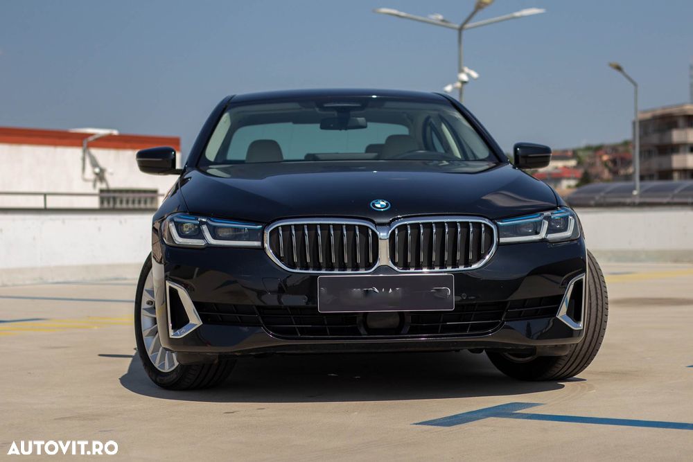 BMW Seria 5 530e xDrive Touring Aut. Luxury Line - 18