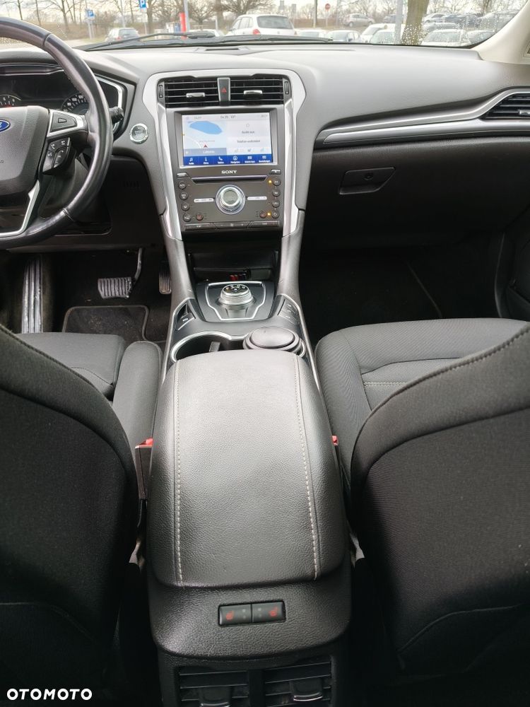 Ford Mondeo - 7