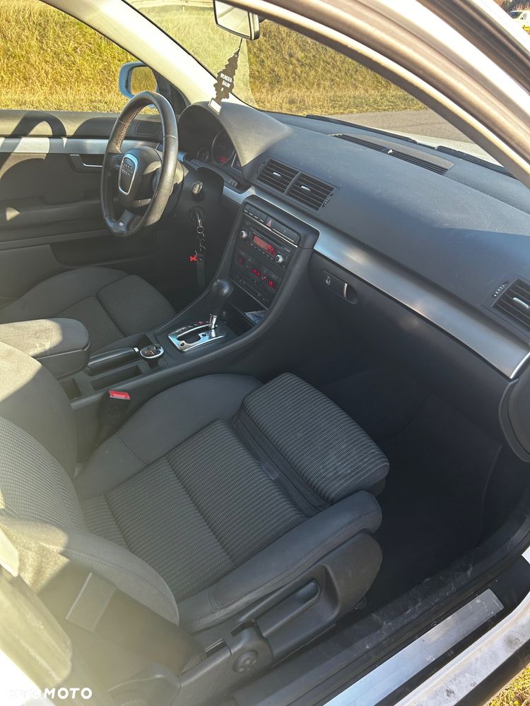 Audi A4 Avant 2.0 TDI Multitronic - 17