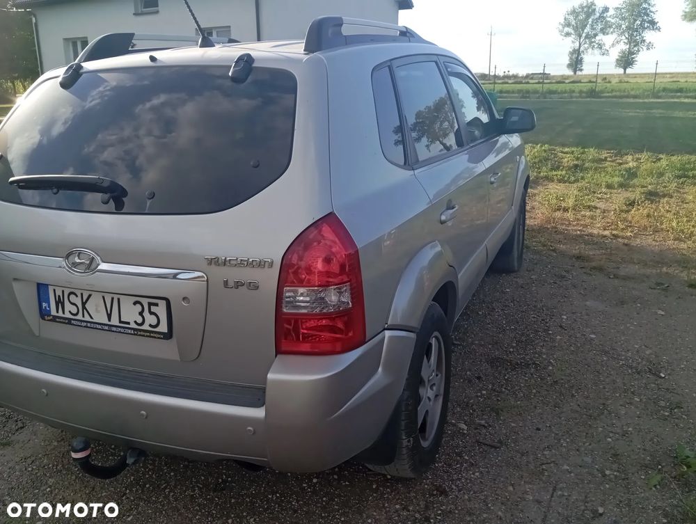 Hyundai Tucson 2.0 2WD GLS Style - 4