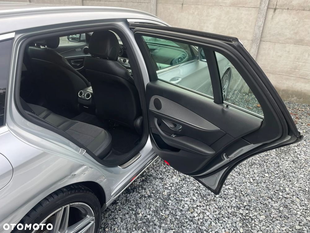 Mercedes-Benz Klasa E 220 d 9G-TRONIC Avantgarde - 16