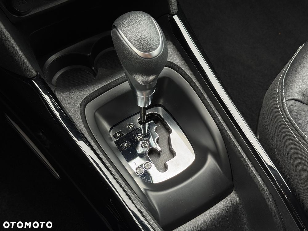 Peugeot 2008 PureTech 110 GPF Stop&Start EAT6 Allure - 24