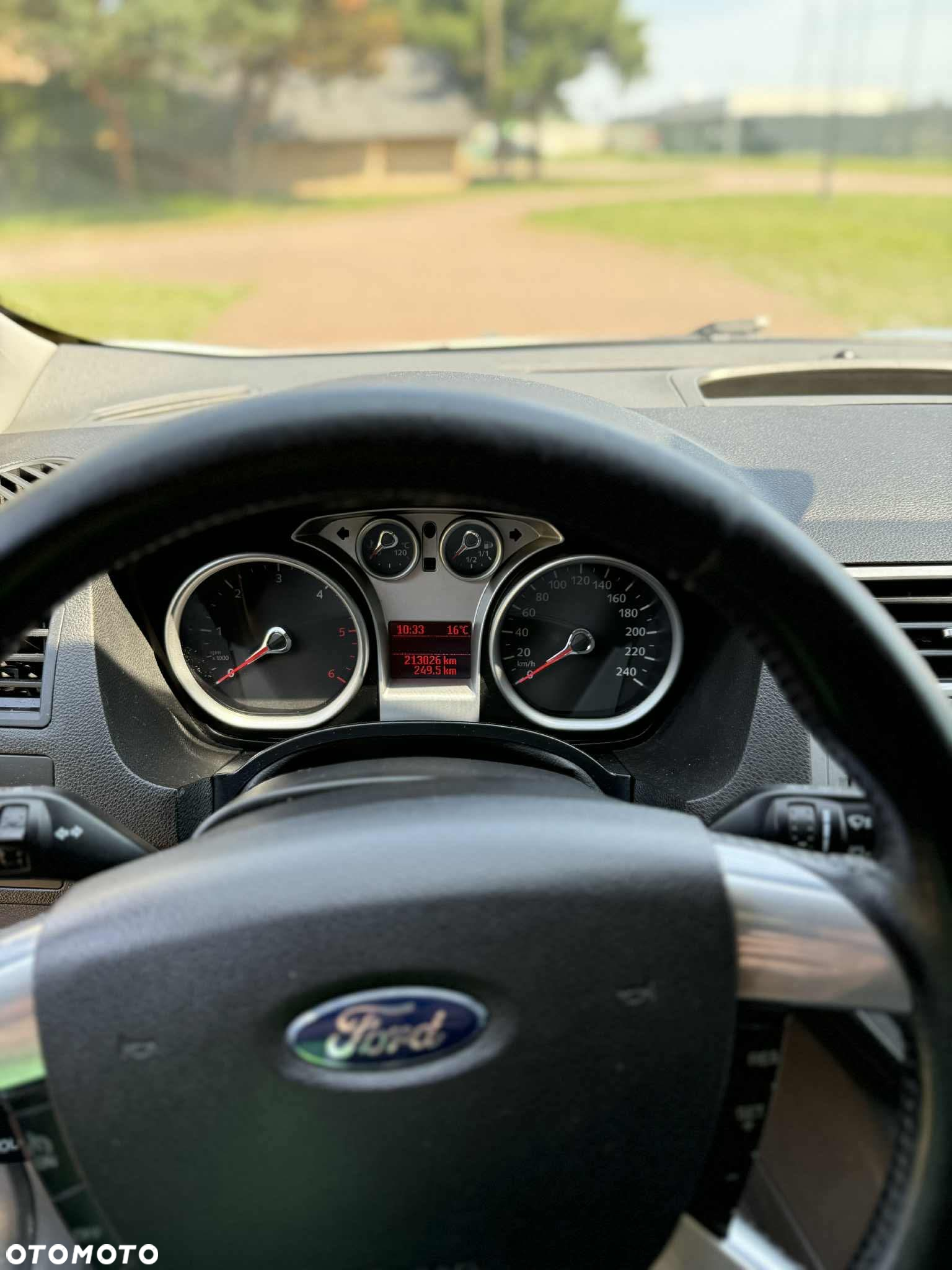 Ford Kuga 2.0 TDCi Trend - 13