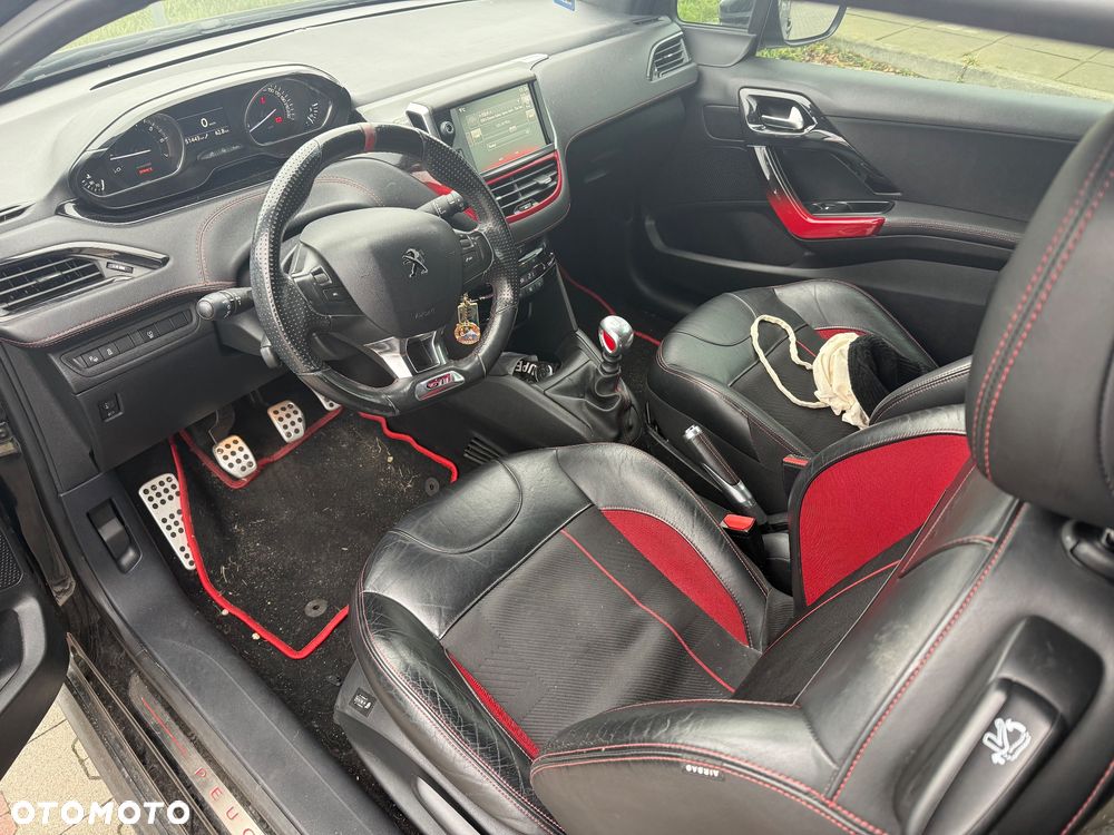 Peugeot 208 1.6 THP GTi - 4