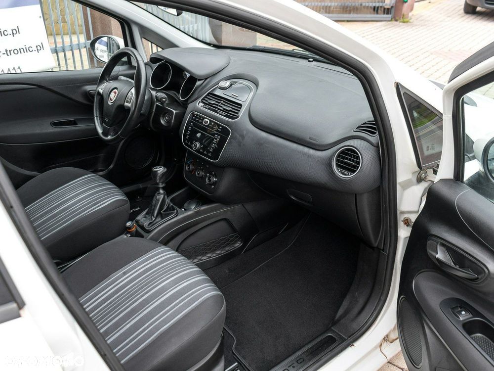 Fiat Grande Punto - 14
