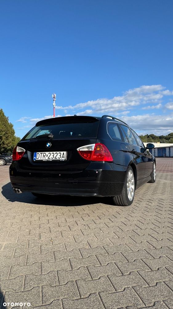 BMW Seria 3 325i - 7