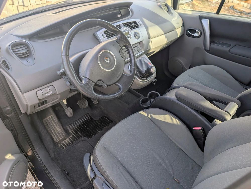 Renault Scenic 2.0 16V Expression - 16