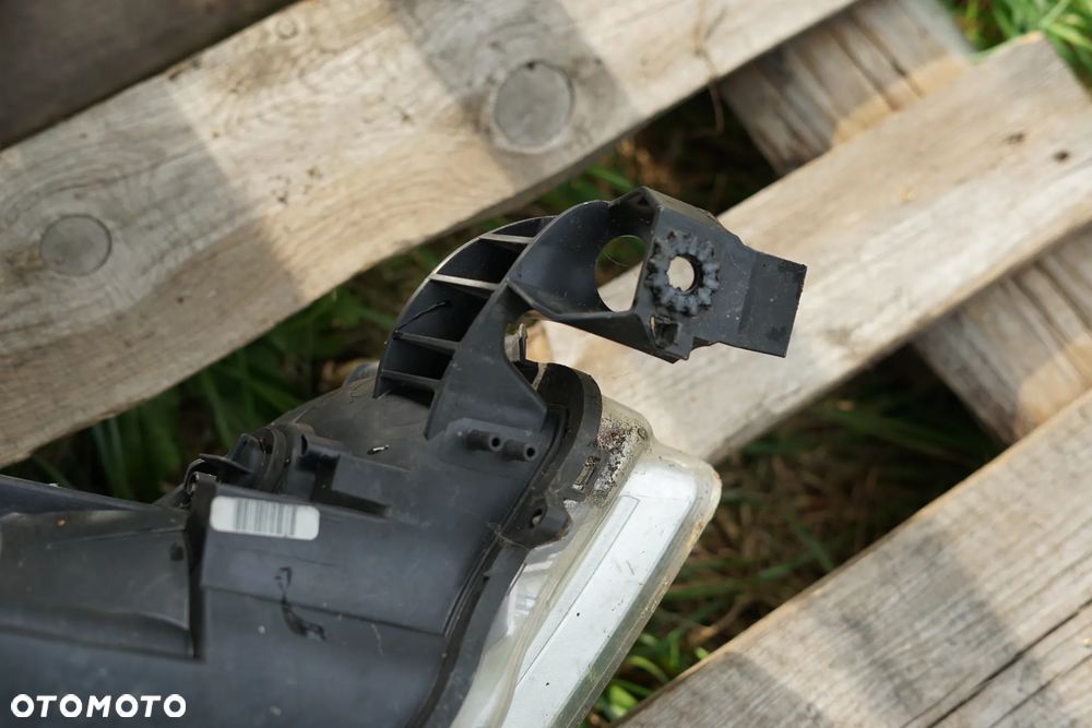 Lampa przód przednia lewa Citroen C3 II Anglik - 6