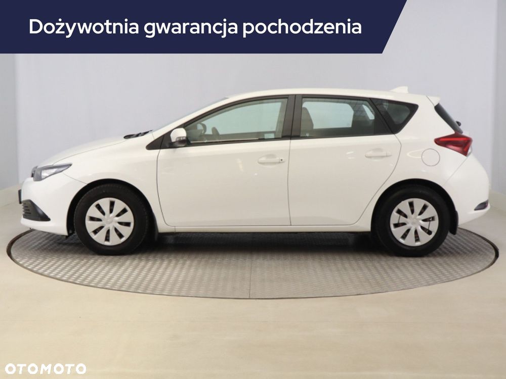 Toyota Auris - 4