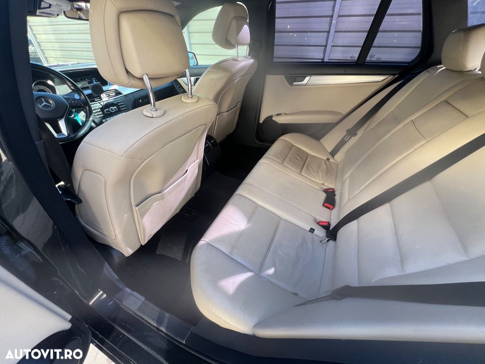 Mercedes-Benz C - 15