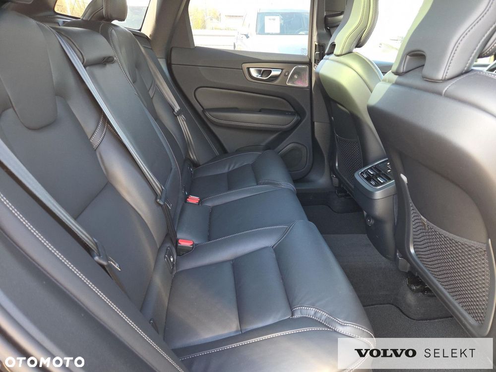 Volvo XC 60 B5 B AWD Ultra Black Edition - 14