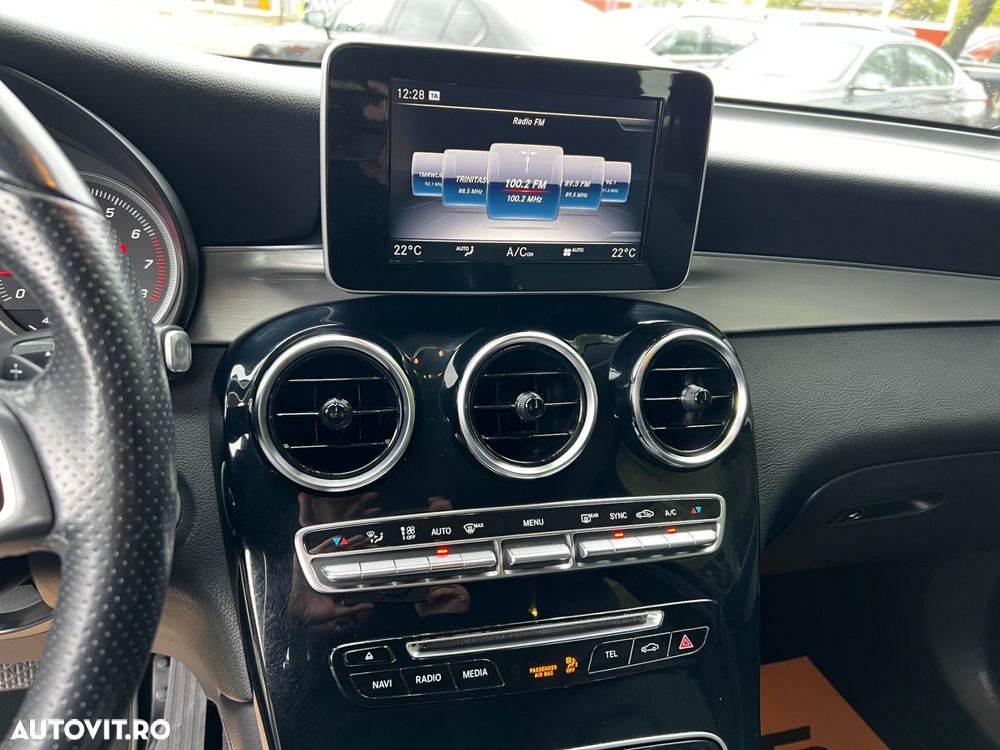 Mercedes-Benz GLC 250 4MATIC - 34