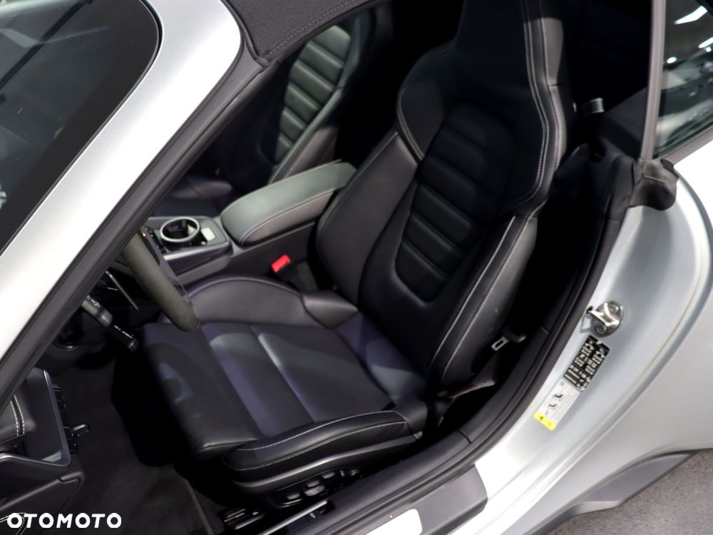 Porsche 911 Turbo S - 16