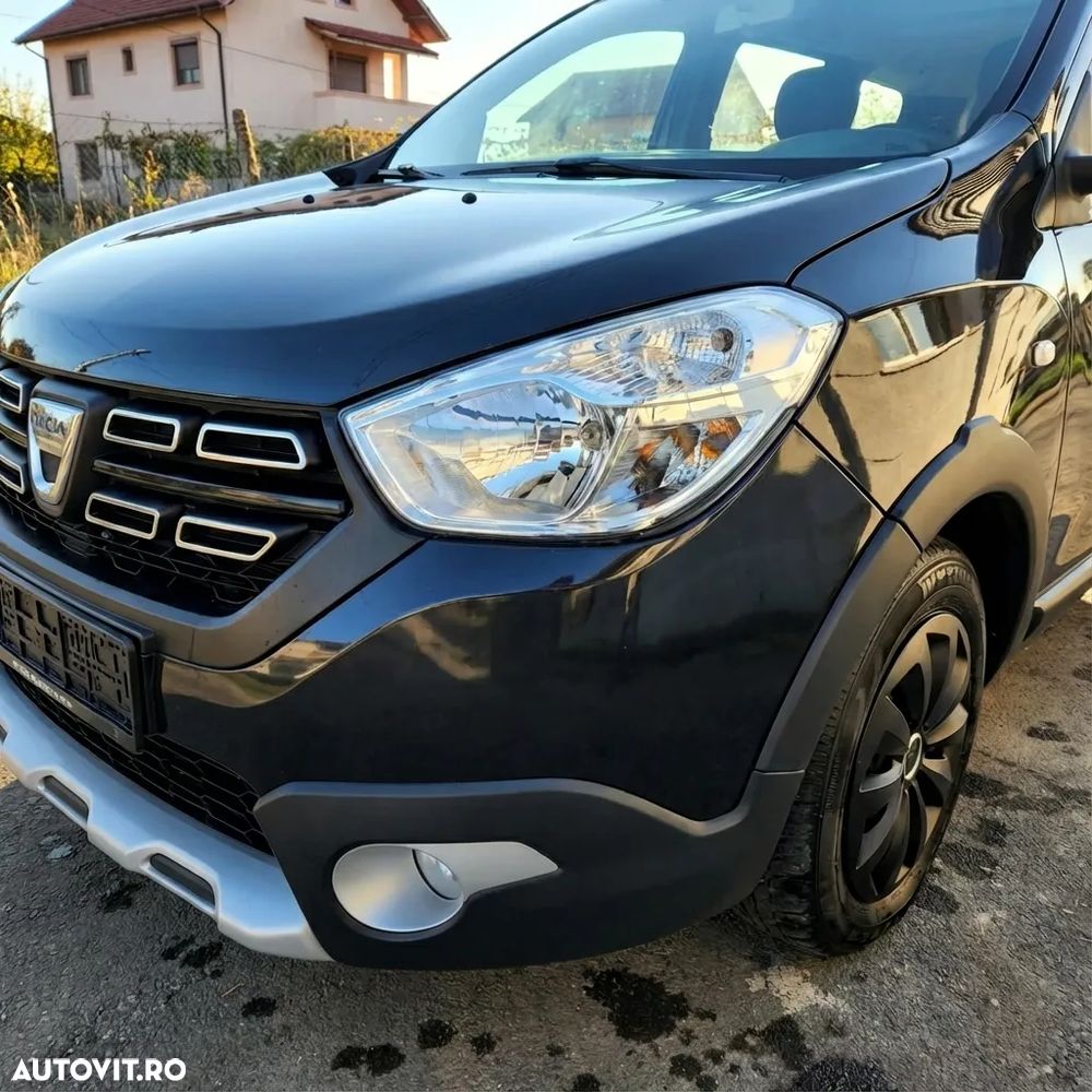 Dacia Lodgy 1.5 Blue dCi Stepway - 3