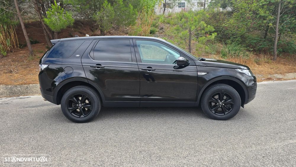 Land Rover Discovery Sport TD4 HSE - 11