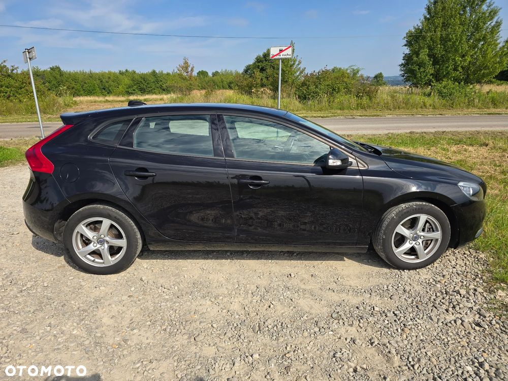 Volvo V40 T3 Drive-E Momentum - 3