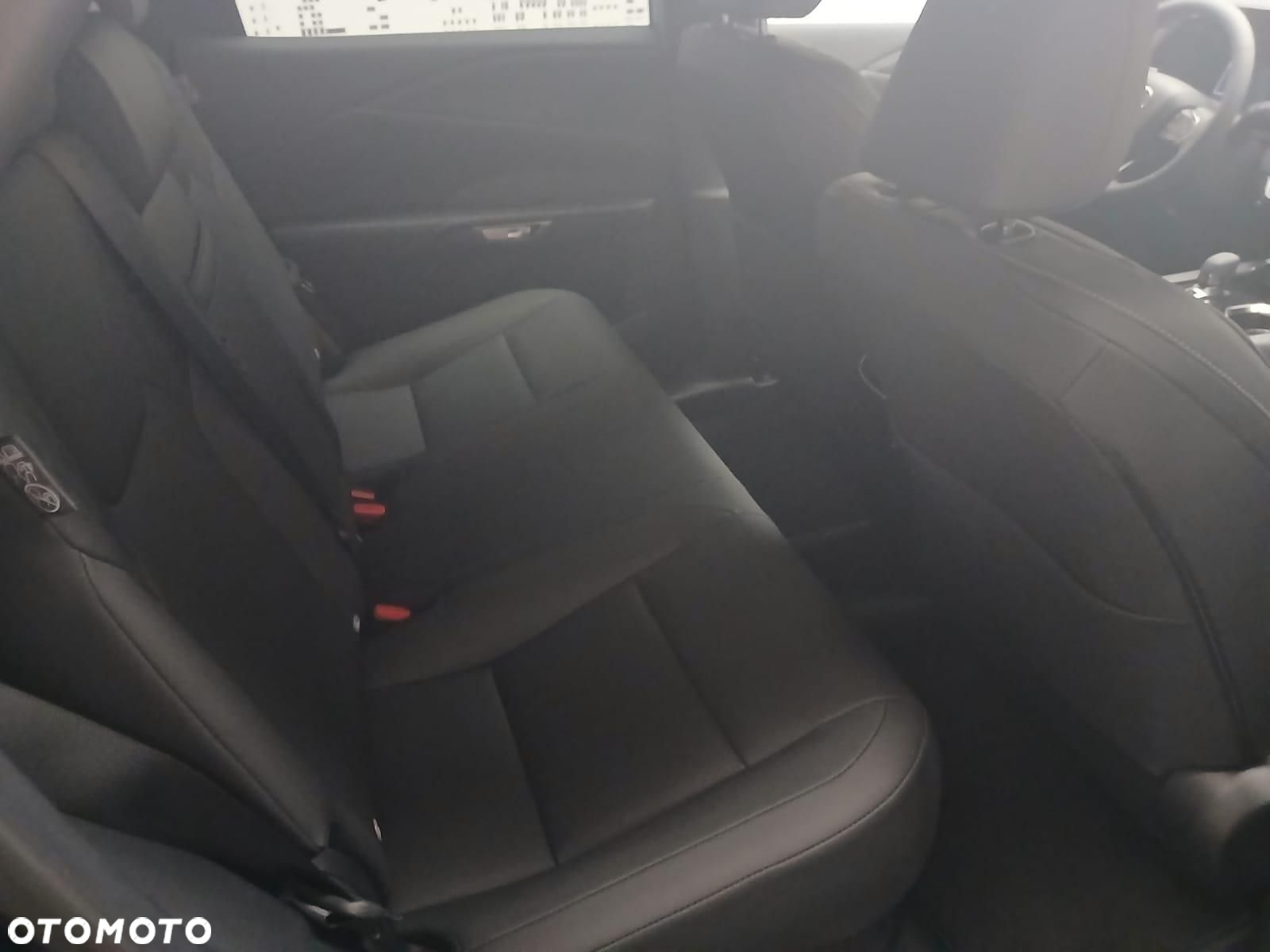 Lexus RX - 13