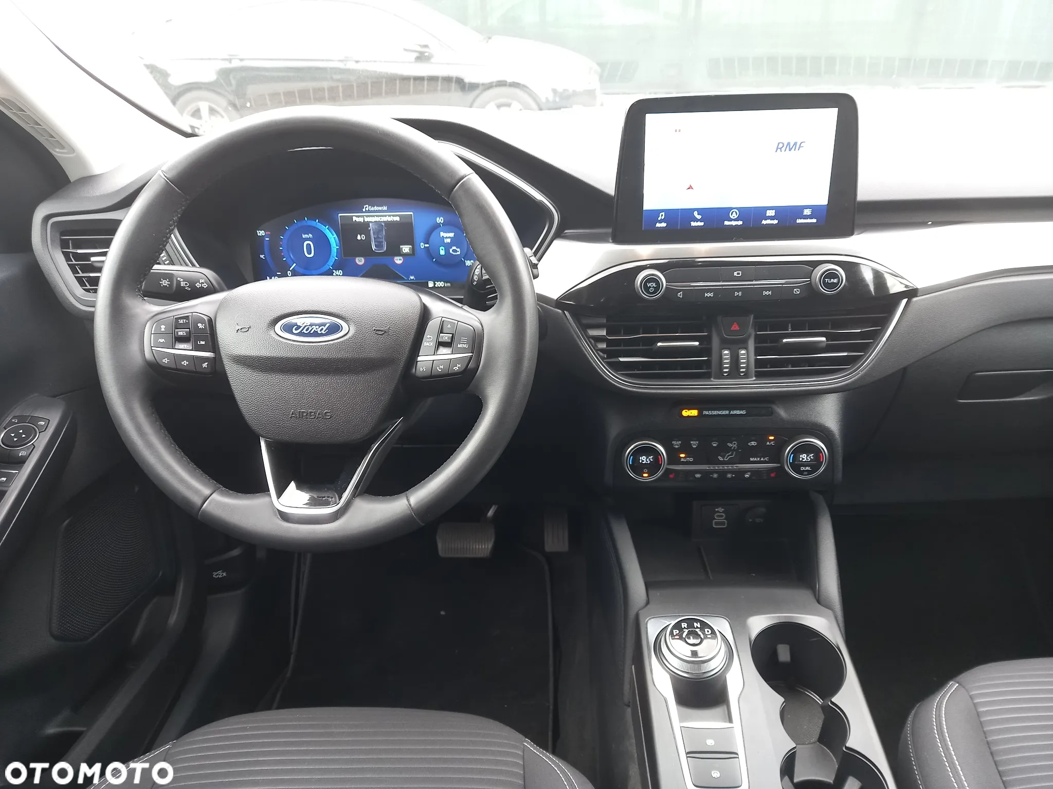 Ford Kuga - 19