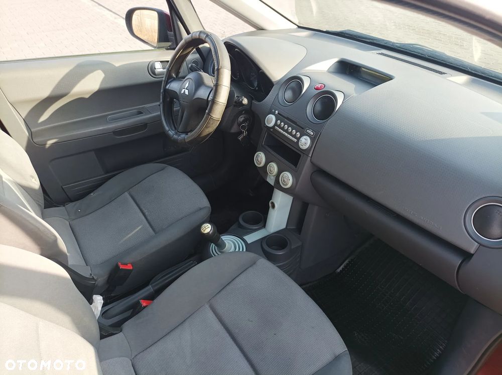 Mitsubishi Colt - 22