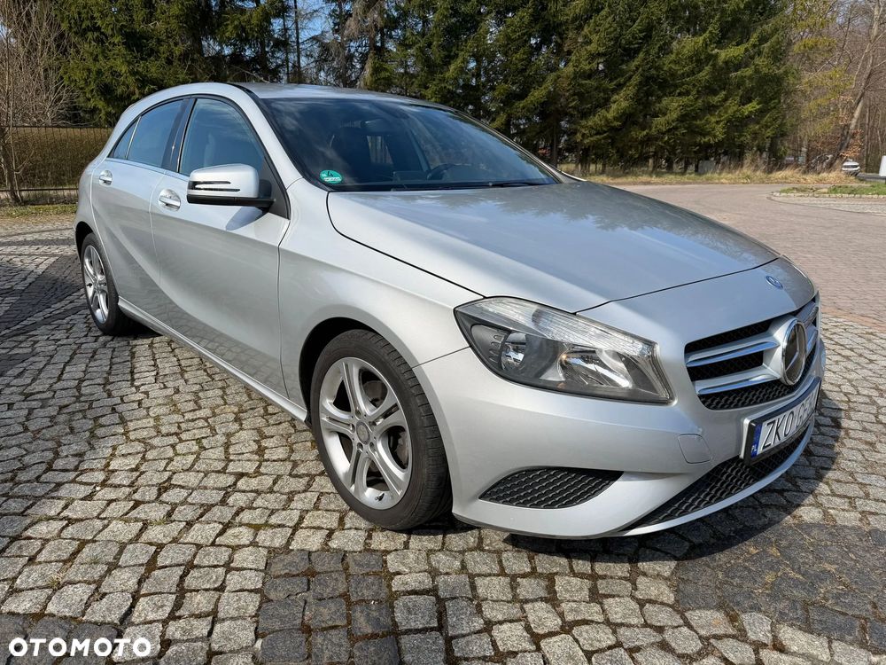 Mercedes-Benz Klasa A 180 (BlueEFFICIENCY) - 1