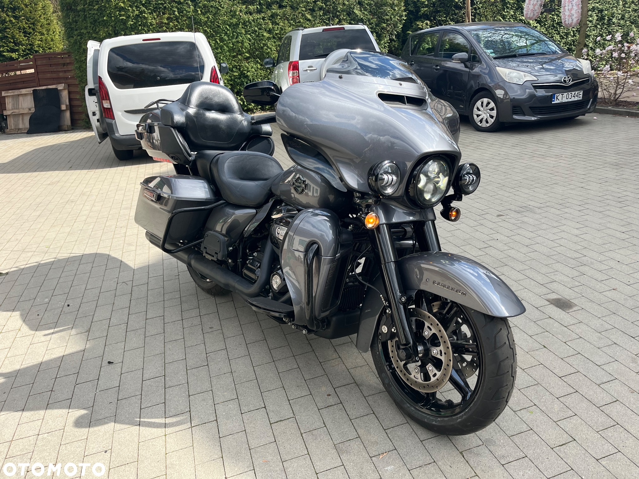 Harley-Davidson FLHS Electra Glide - 11
