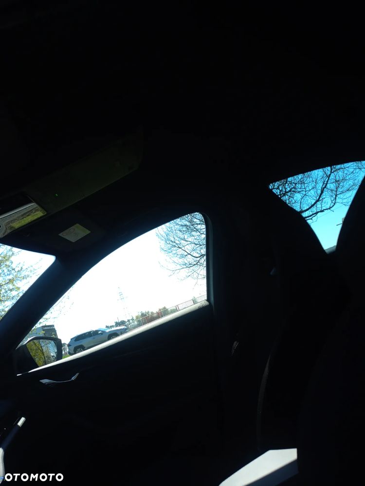 Skoda Octavia 2.0 TDI DSG Sportline - 19