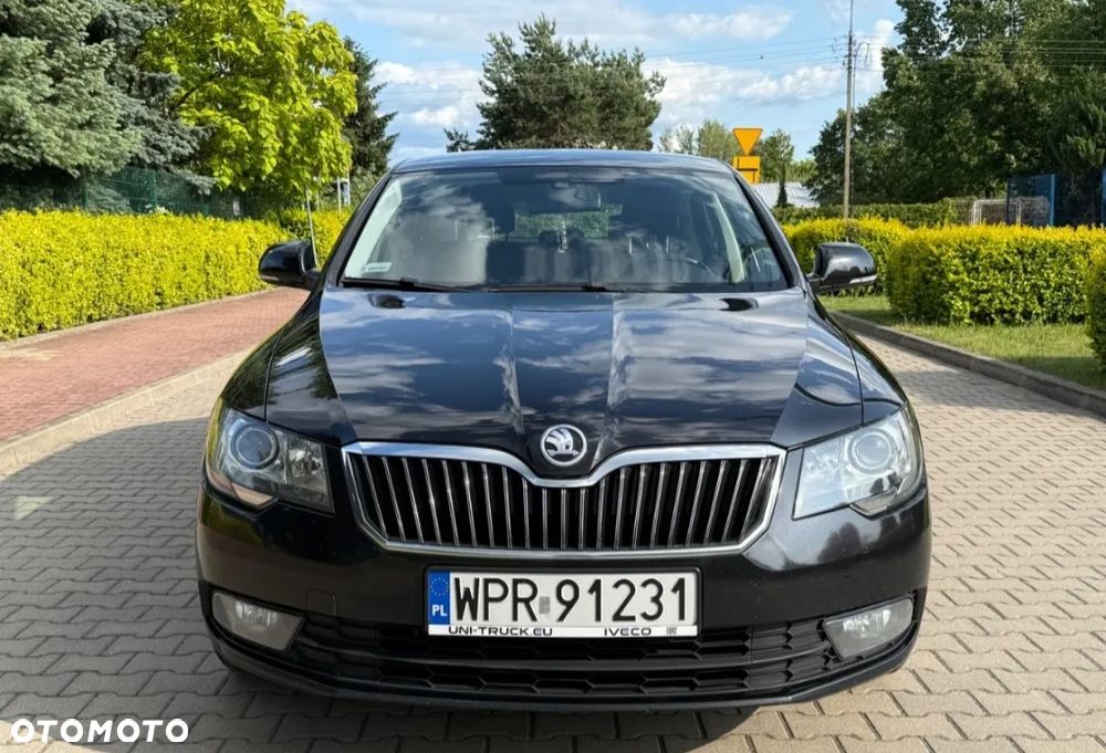Skoda Superb 2.0 TDI Ambition - 6