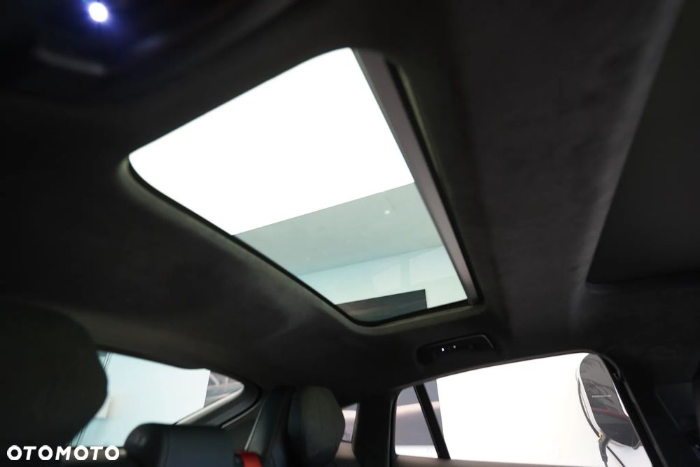 Porsche Panamera GTS - 32