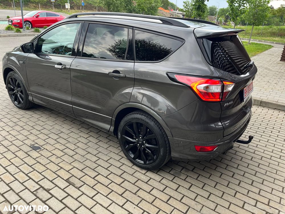 Ford Kuga 1.5 EcoBoost 4WD Aut. ST-Line - 4