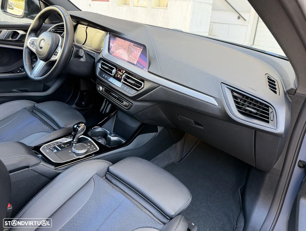 BMW 216 Gran Coupé d Pack 50 anos M - 24