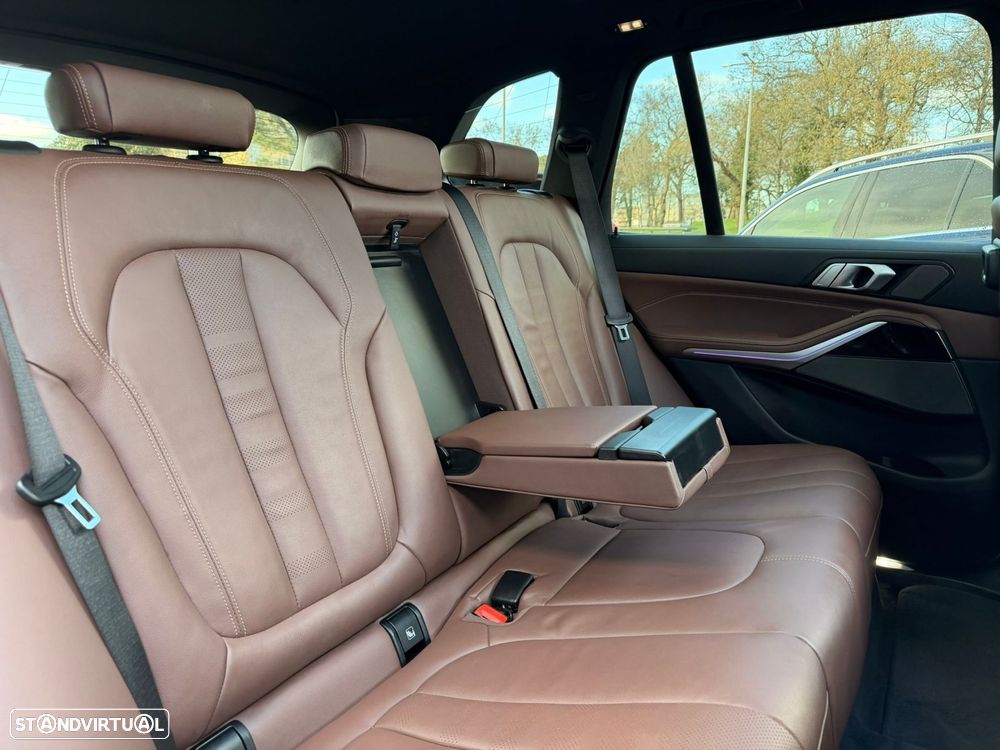 BMW X5 45 e xDrive Pack M - 29