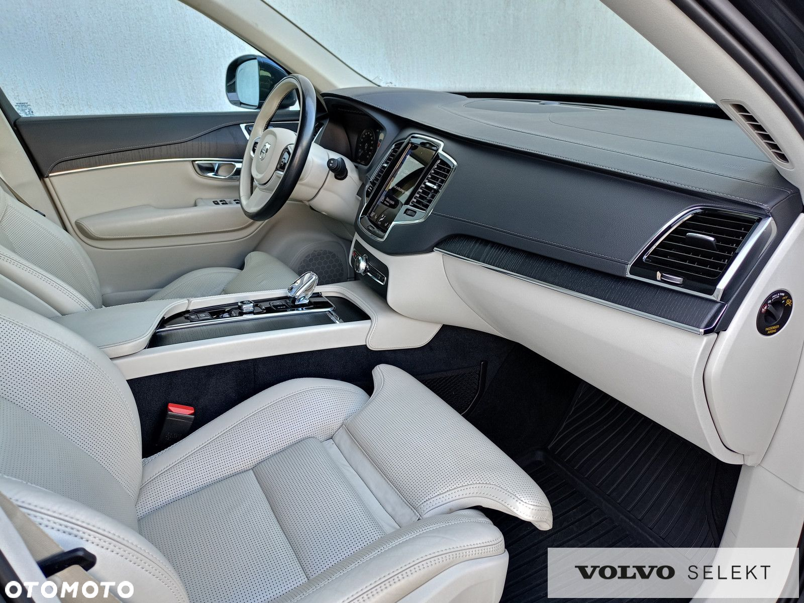 Volvo XC 90 - 17